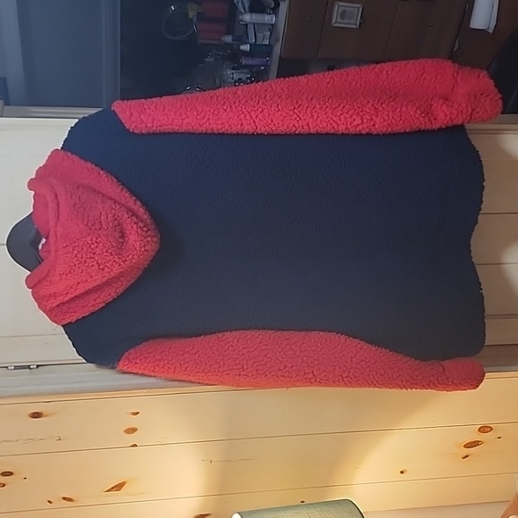 New England Patriots Sherpa Hoodie - Red and Navy size XL - Picture 2 of 6